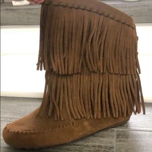 Minnetonka Fringe Boots